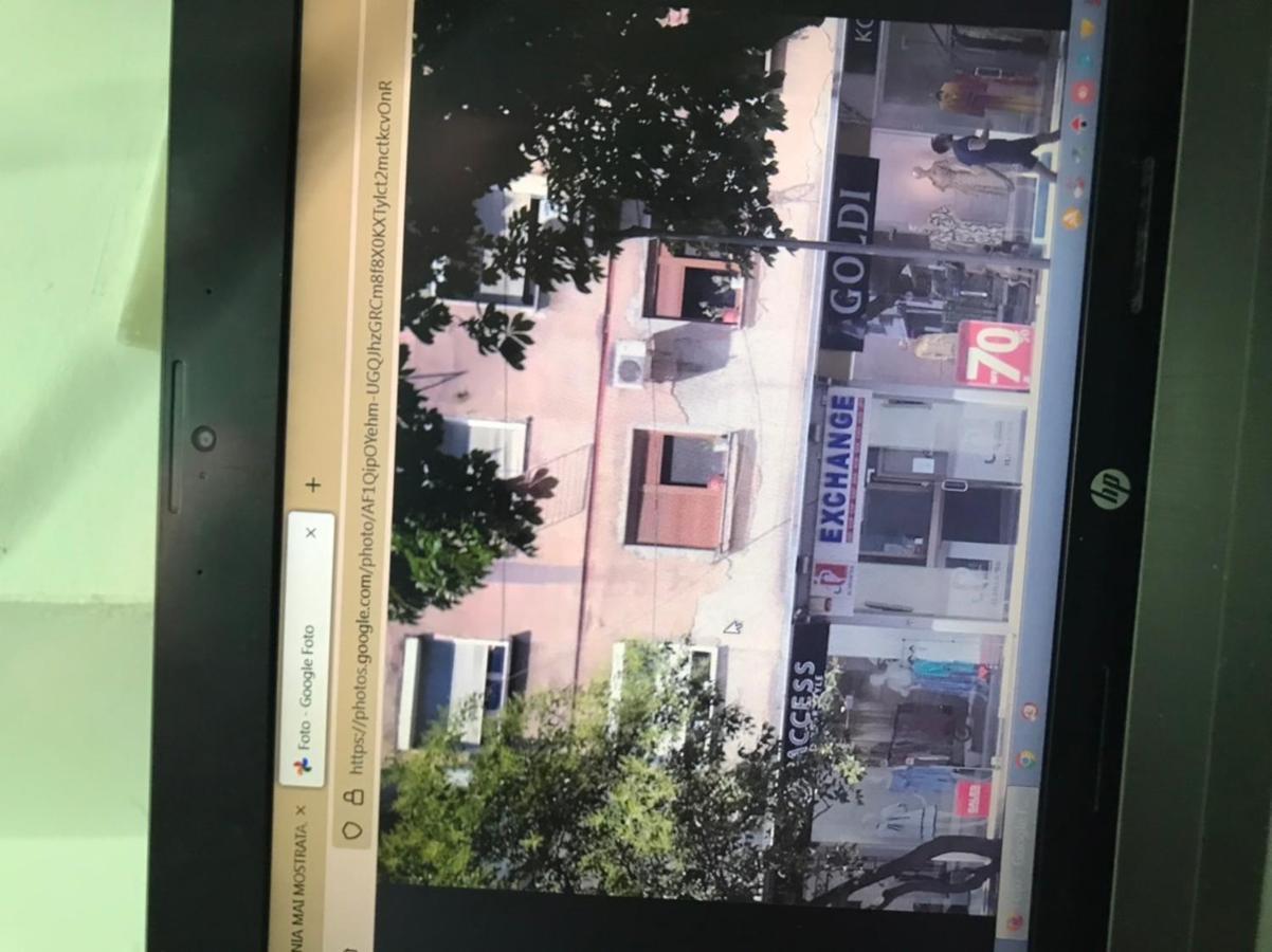 Apartamento Proper House Iva Tirana Exterior foto